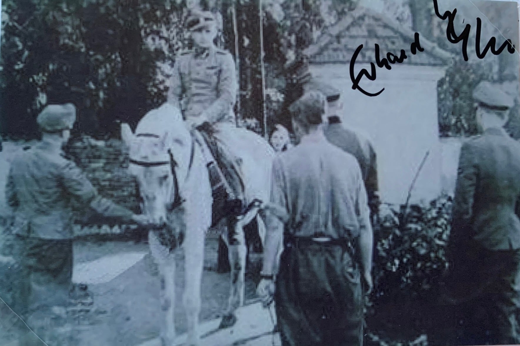 Erhard Guhrs: Leibstandarte SS-Adolf Hitler, Battalion Adjutant. Hand signed photo