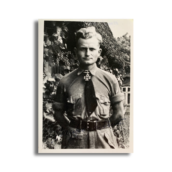 Manfred Büttner: Fallschirmjäger Regiment Hand Signed Photograph